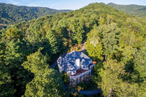 Secluded Retreat with Hot Tub and Game Room!